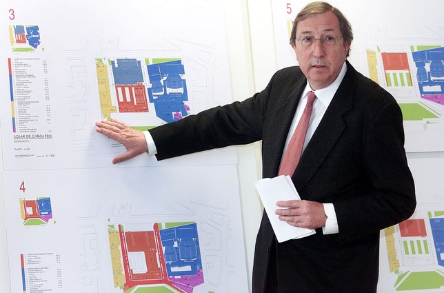 Хуан Наваарро Бальдевег. Источник: https://www.diariodeburgos.es/noticia/za3a6f143-e933-0583-c7f60ac9cc4ced21/201903/un-homenaje-para-juan-navarro-baldeweg